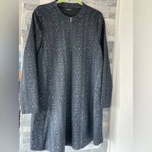 RUTI Long Sleeve Zip Neckline Casual Shift Dress With Pockets-Blue-Size 1 or s/